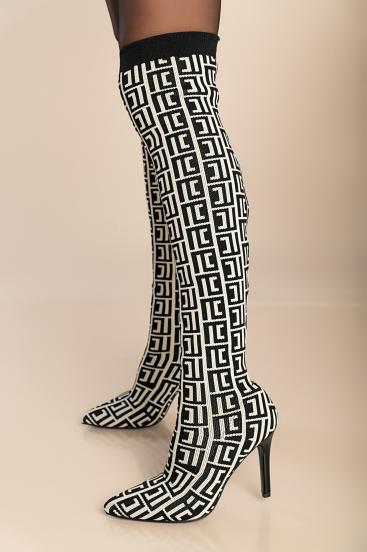 Elegantni škornji z geometrijskim potiskom, črni