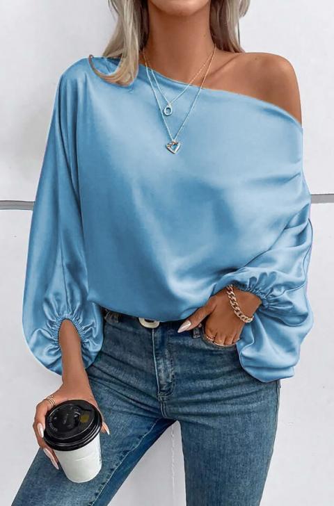 Elegantna bluza z asimetričnim vratnim izrezom, svetlo modra