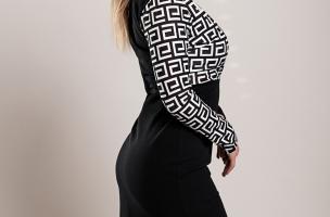 Elegatna midi obleka z geometrijskim potiskom Melva, črno-bela