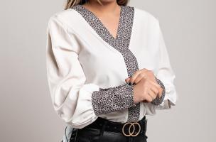 Elegantna bluza z leopardjim potiskom Polina, bela
